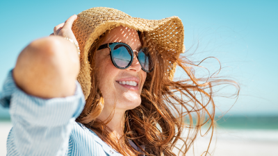 ¡Protege tu cabello del sol y luce una melena radiante durante el verano!